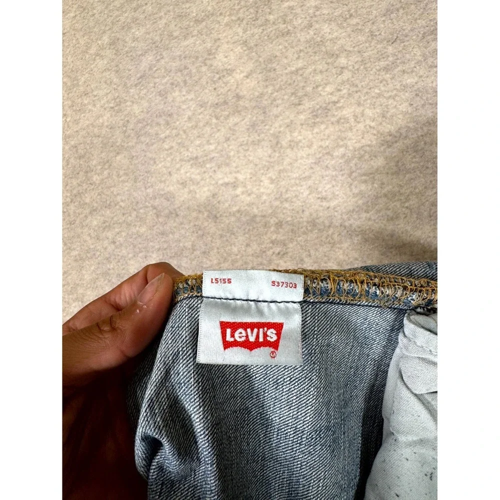 Levis 501 Straight Jeans Mens 40x32 Blue Whiskering Denim Cotton Button Fly